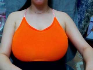 suecute's CamSoda show and profile