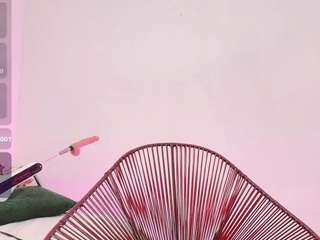 Karina live cam preview