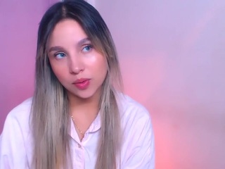 vaiolet-rose Live Webcam on CamSoda