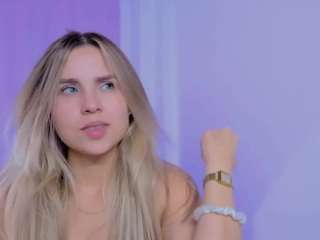 Live webcam model vaiolet-rose on Soda Cams