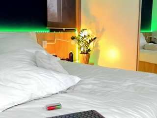  allison-ally chat room