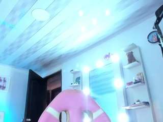 britany-hot Live Webcam on CamSoda