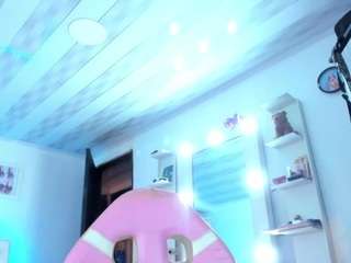 britany-hot Live Webcam on CamSoda