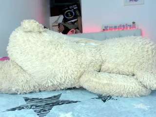 britany-hot webcam