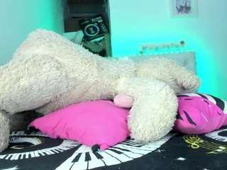 britany-hot Live Webcam on CamSoda