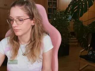  nicolebloom chat room