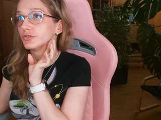  nicolebloom chat room