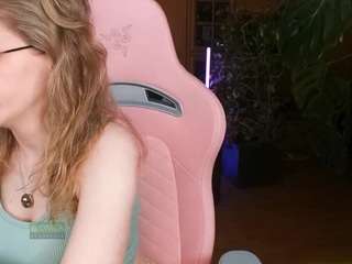  nicolebloom chat room