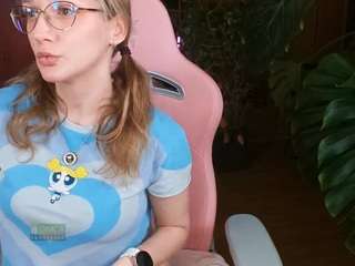 nicolebloom's CamSoda show and profile