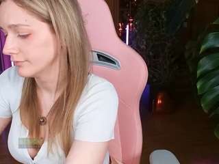 nicolebloom Live Webcam on CamSoda