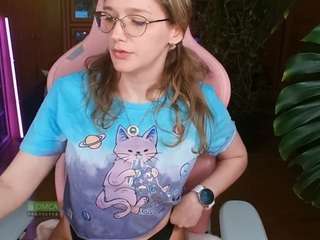 nicolebloom's CamSoda show and profile