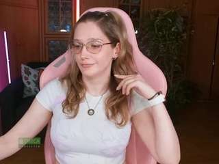 Live cam show with nicolebloom