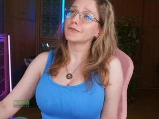 nicolebloom live webcam show