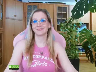 nicolebloom's Live Sex Cam Show