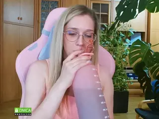 nicolebloom's Live Sex Cam Show