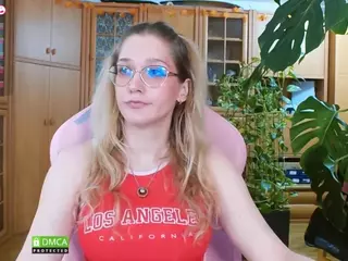 nicolebloom's Live Sex Cam Show