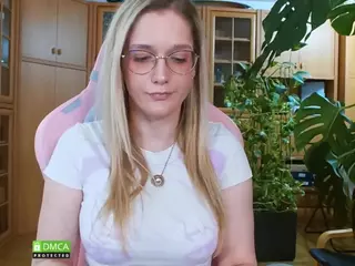 nicolebloom's Live Sex Cam Show