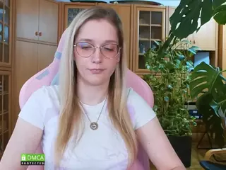 nicolebloom's Live Sex Cam Show