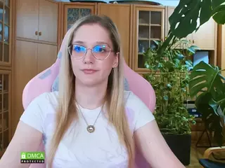 nicolebloom's Live Sex Cam Show