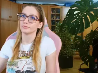 nicolebloom's Live Sex Cam Show