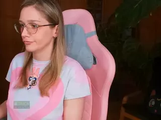 nicolebloom's Live Sex Cam Show