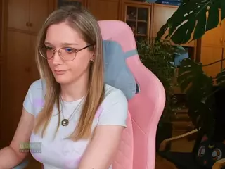 nicolebloom's Live Sex Cam Show