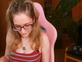 nicolebloom's Live Sex Cam Show