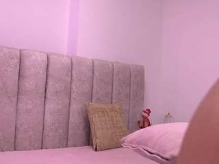violeta-sanz Live Webcam on CamSoda
