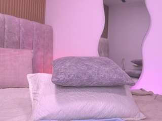 violeta-sanz Live Webcam on CamSoda