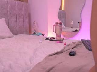 violeta-sanz Live Webcam on CamSoda