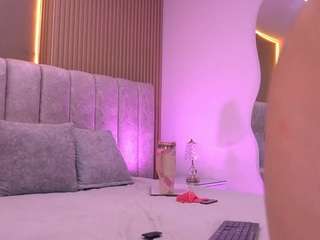 violeta-sanz Live Webcam on CamSoda