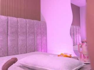 violeta-sanz Live Webcam on CamSoda