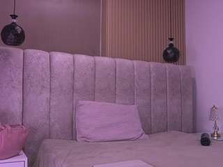 violeta-sanz live cam preview