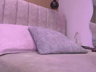 violeta-sanz live cam preview