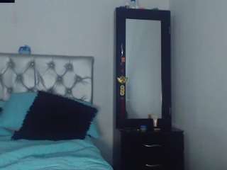 sarahblue live webcam show