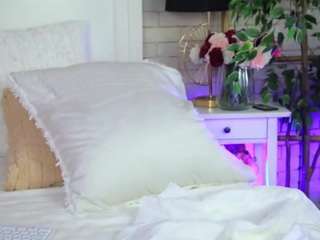 emillybronte Live Webcam on CamSoda