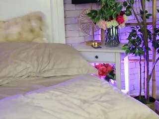 Screaming in Pleasure—Can You Keep Up? [1545 tokens remaining]