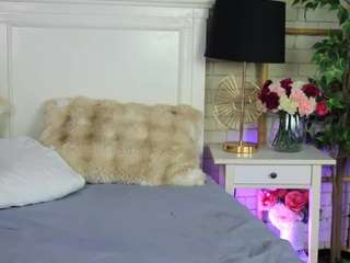 Live webcam model emillybronte on Soda Cams