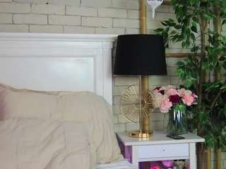 emillybronte webcam model