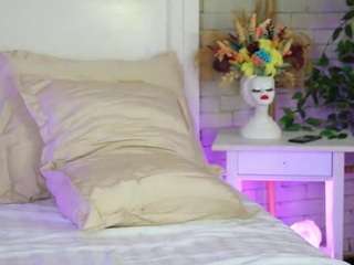 Emilly Bronte live cam