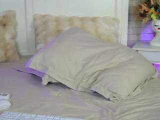 Emilly Bronte live cam