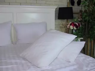 Emilly Bronte's Live Sex Cam Show