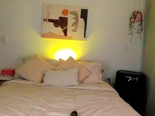 ahinoaa from CamSoda is Freechat