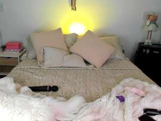 Live webcam model ahinoaa on Soda Cams