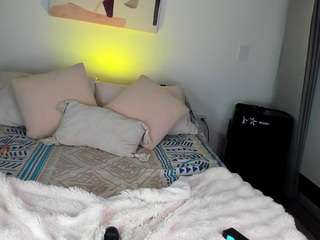 Live webcam model ahinoaa on Soda Cams