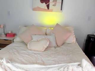 ahinoaa's live room