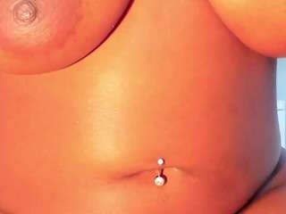 bellaebony21