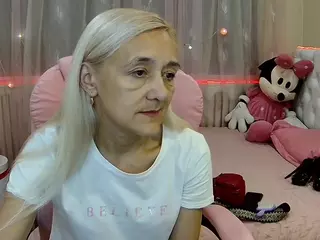 karmenhiron's Live Sex Cam Show