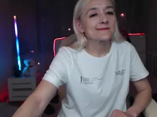 karmenhiron's Live Sex Cam Show