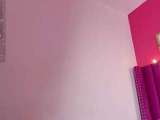 sexysistter's CamSoda show and profile